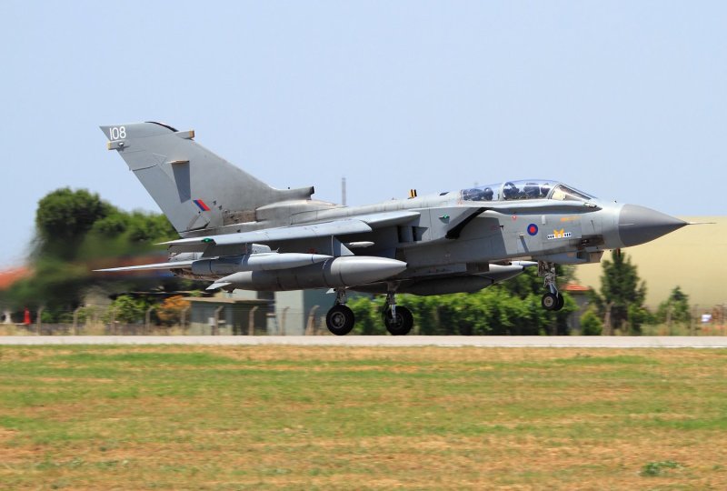 Финских ВВС истребитель-бомбардировщик Panavia Tornado