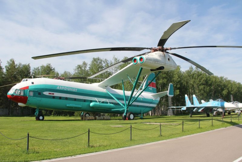 Самый большой вертолет в мире ми 12