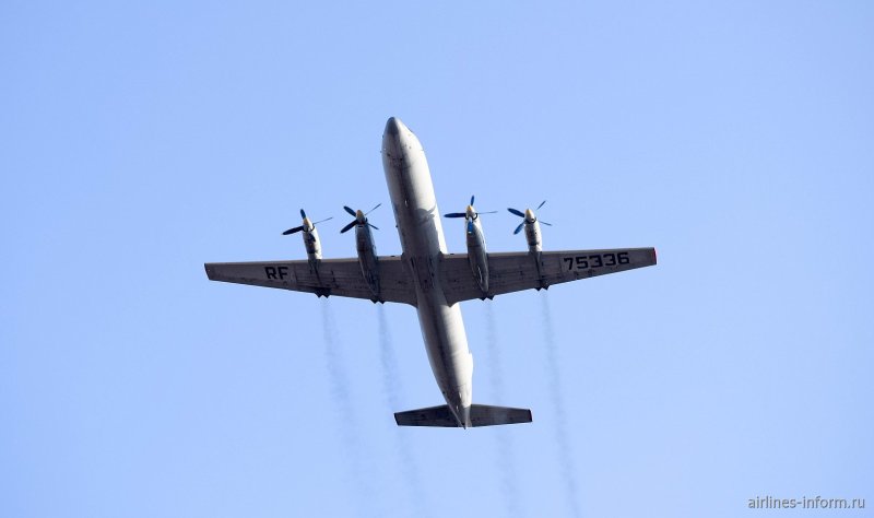 Ил-18 75336