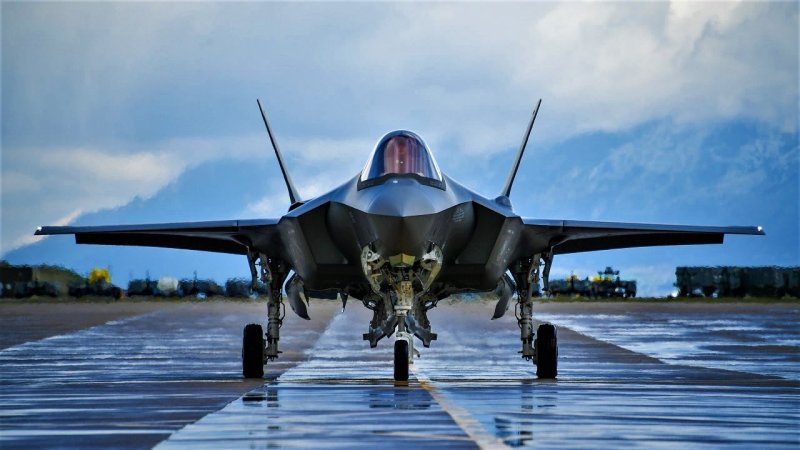 Истребитель США F-35