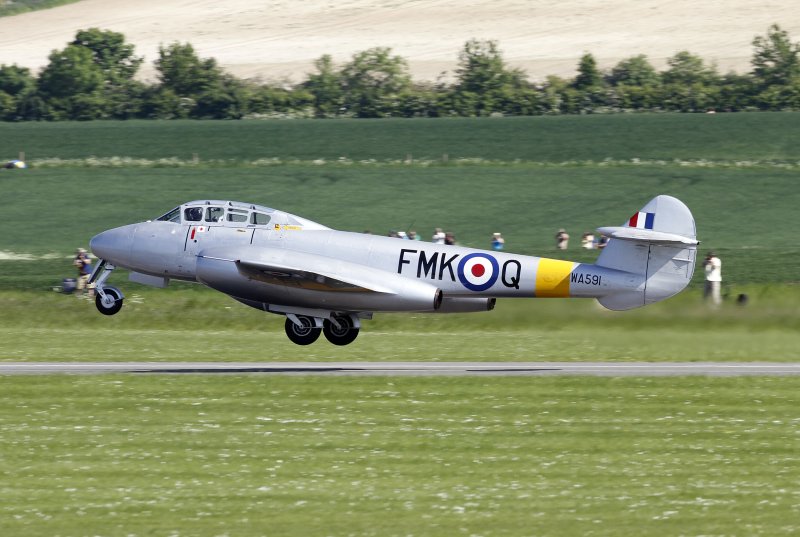 Gloster Pioneer истребитель