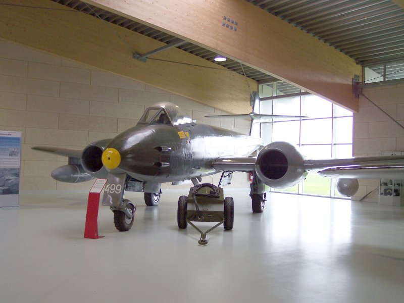 Gloster Meteor f.8