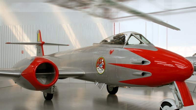 Gloster Meteor f.8