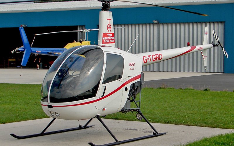 Robinson r1