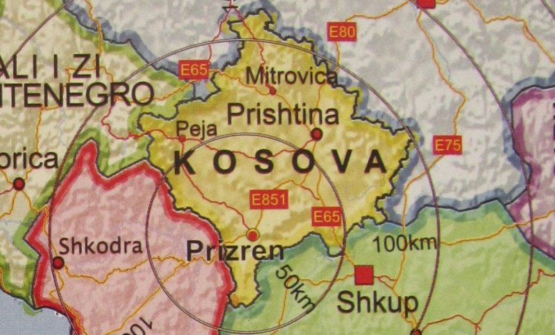Аэропорт Приштина 1999