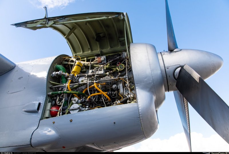 Двигатель АИ-24
