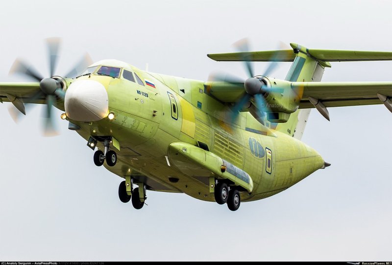 Военно-транспортный ил-112в