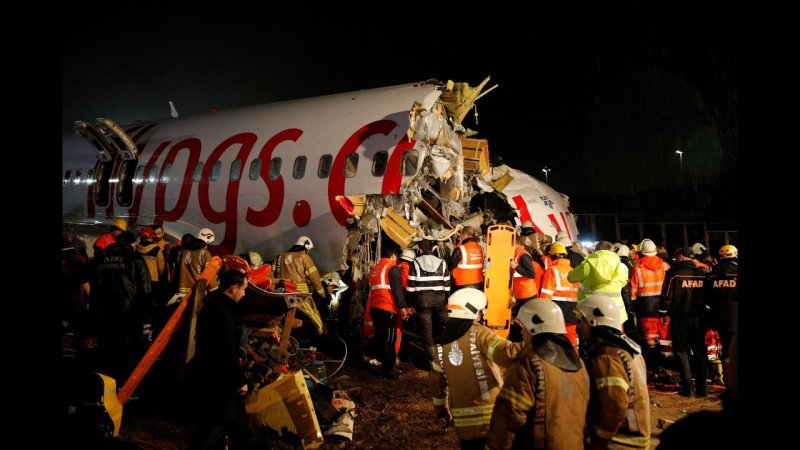 Крушение Boeing 737 в Стамбуле