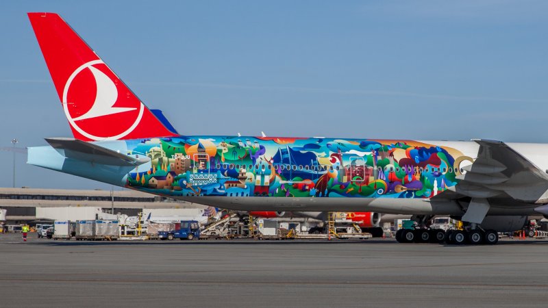 Turkish Airlines TC-JJU Boeing 777