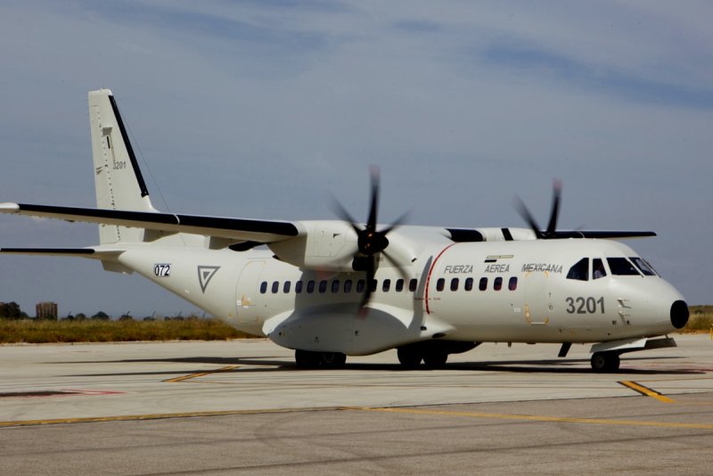 CN-295 самолет