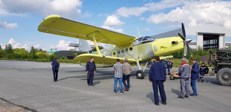 АН-2 С НУРСАМИ