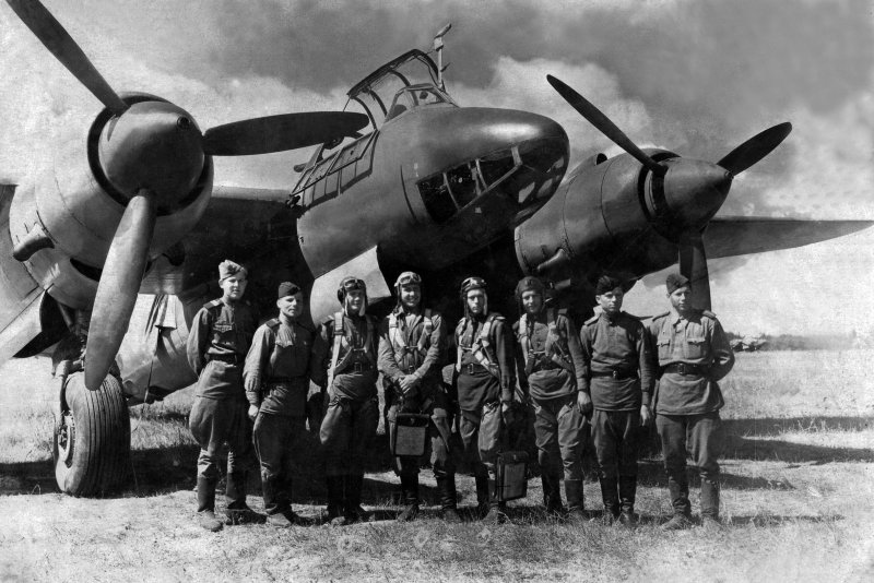 Ту-2 пикирующий бомбардировщик