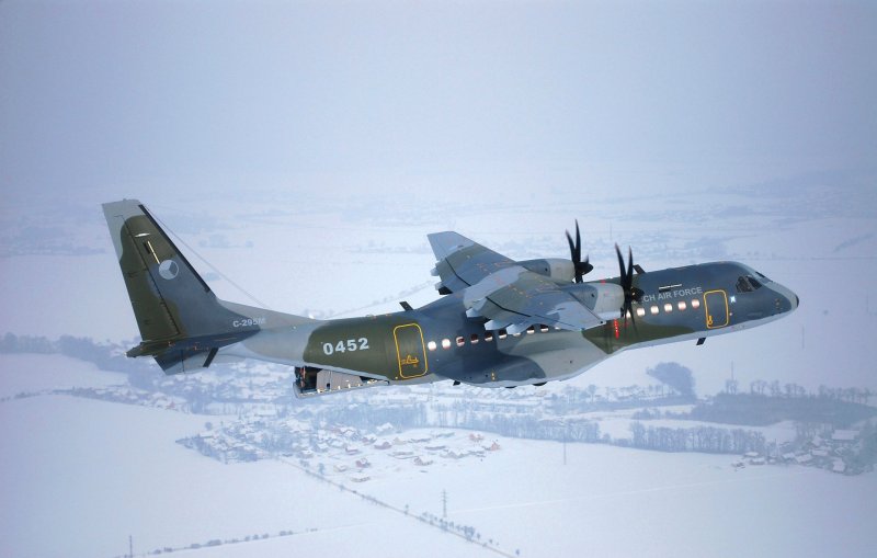 Военно-транспортный самолет с-295