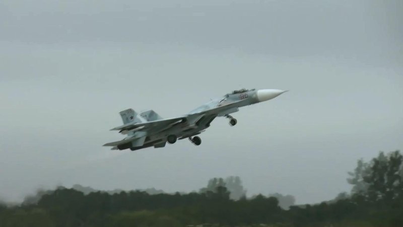 Су-27 над Балтикой