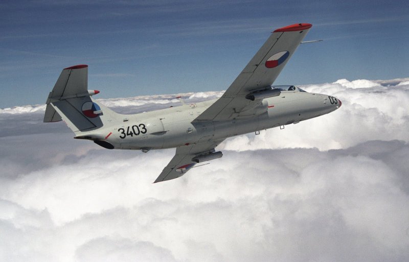 Aero l-29 Delfin