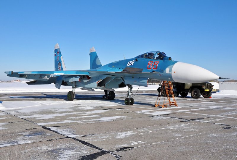 Корабельный истребитель Су-33
