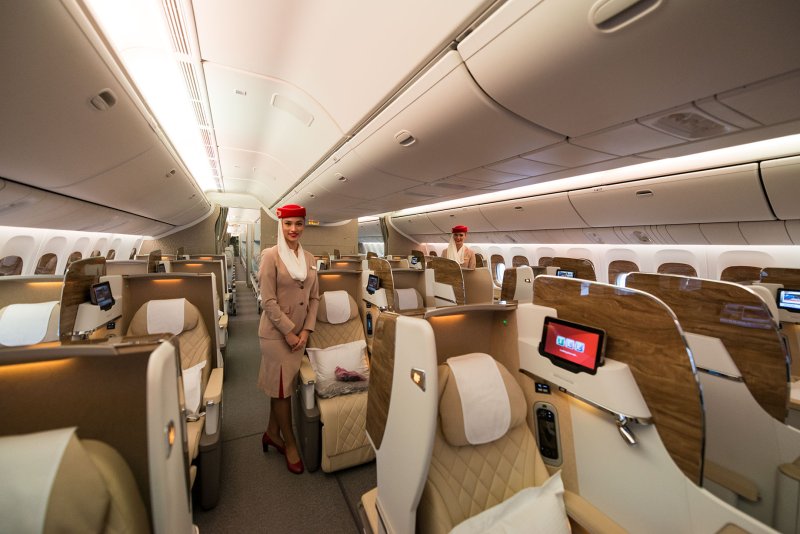 Boeing 777-200lr Emirates салон