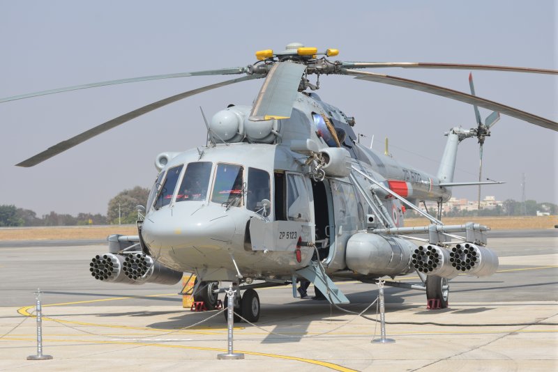 Ми-17 вертолет