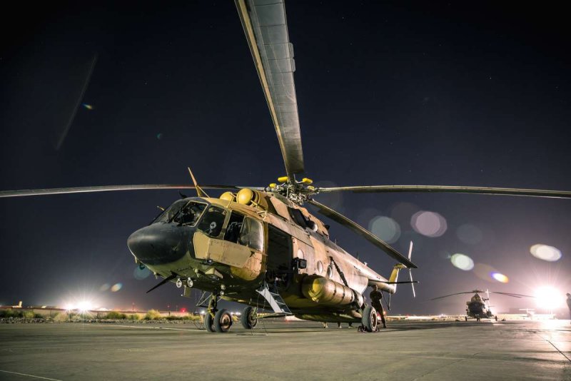 Ми-17 вертолет