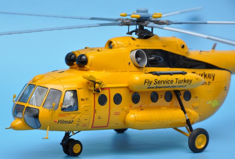 Модель вертолета ми-8