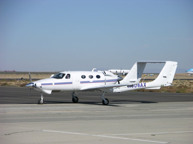 Самолет м 309 адам