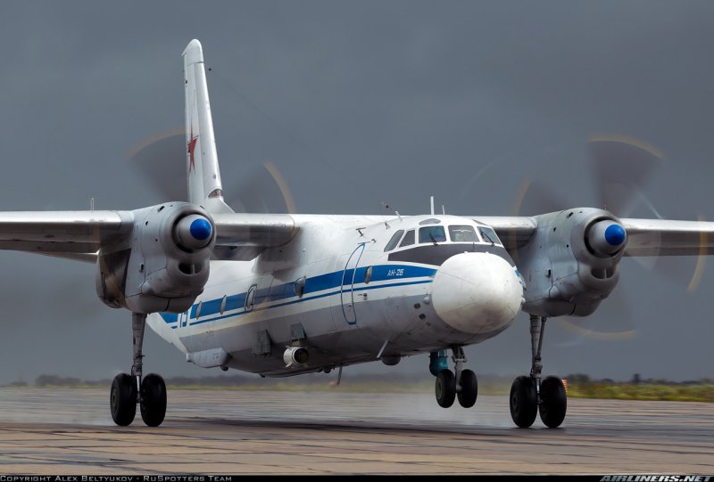 Турбовинтовой самолет АН-26