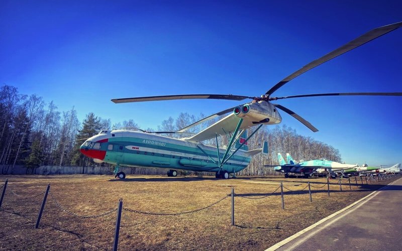 Грузовой вертолёт ми-12
