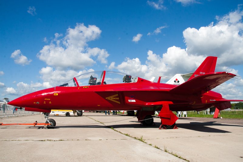 Тренировочный самолёт ср-10