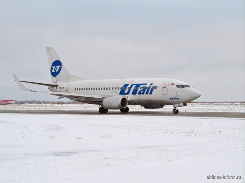 Боинг 737 ЮТЭЙР