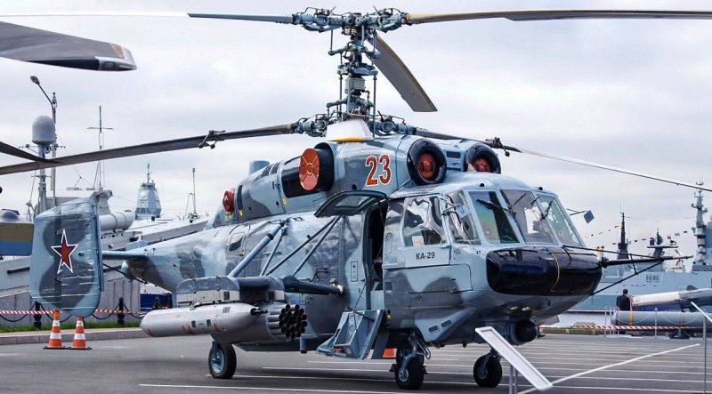 Корабельный транспортно-боевой вертолёт ка-29