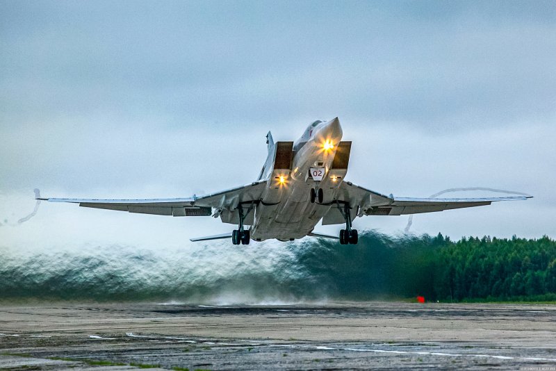 Сверхзвуковой бомбардировщик ту-22
