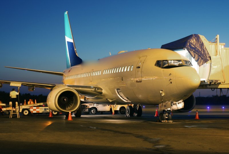 Пассажирский самолет Боинг 737