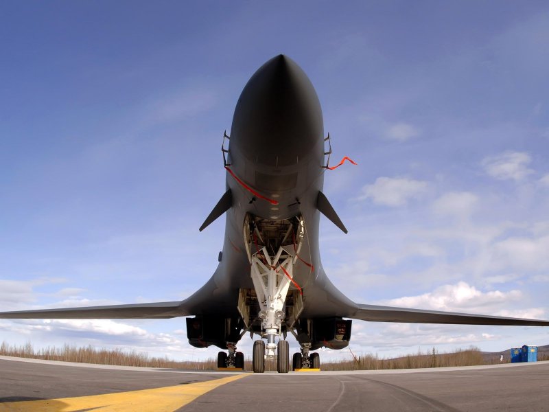 Рокуэлл b-1 Лансер