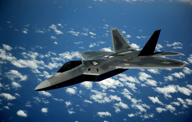 Истребитель f-22 Raptor