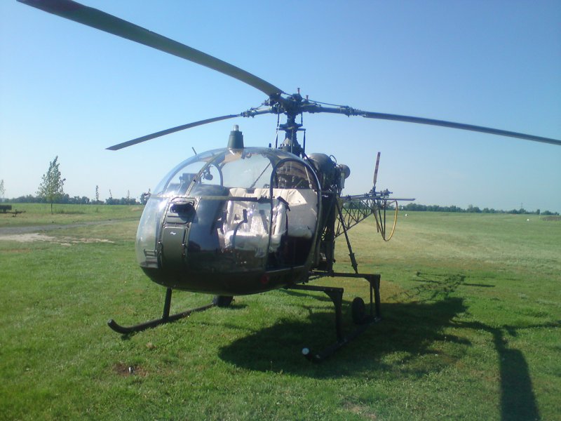 Вертолёт Alouette ra-0572