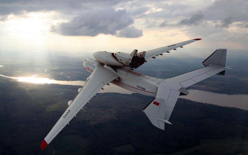 Воздушный старт АН-225 «Мрия»