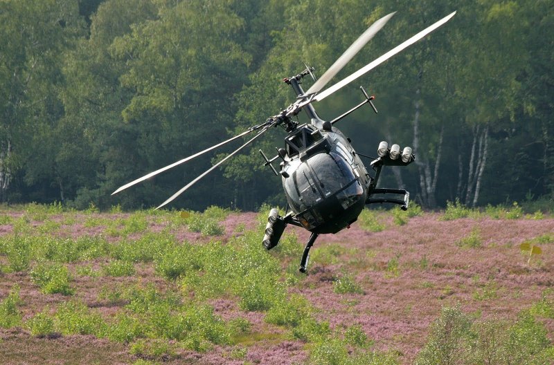 Вертолет bo-105/Pah-1
