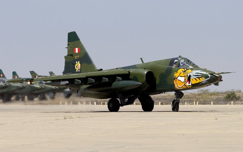 Су-25 реактивный самолёт