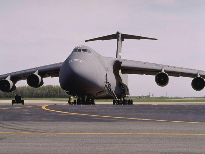 C 5 Galaxy 1980