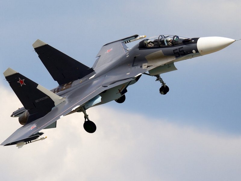 Истребитель Су-30