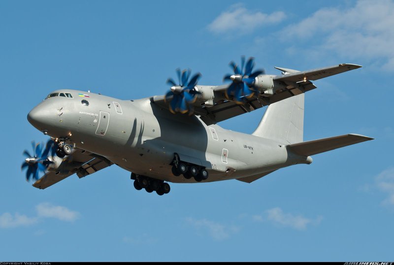 АН-70 шасси