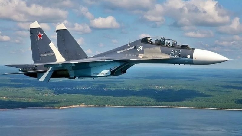 Истребитель Су-30см