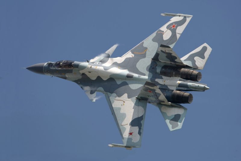 Самолет-истребитель Су-30