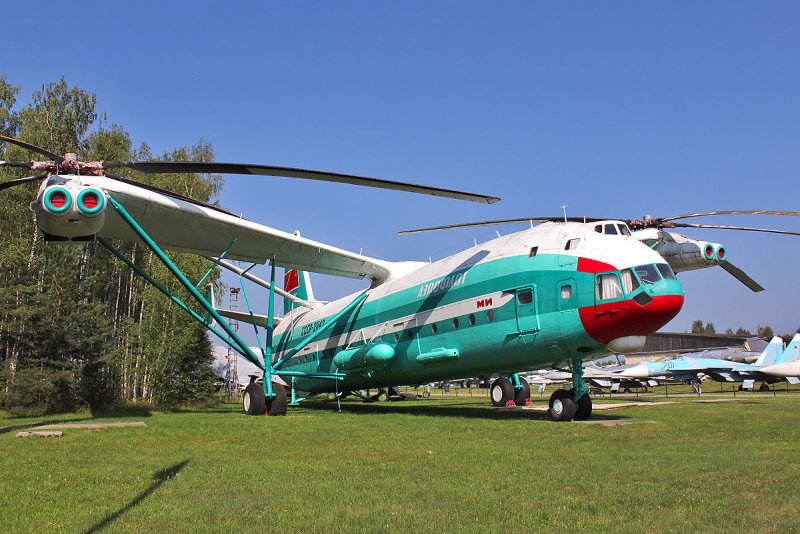 Ми-12 вертолёт
