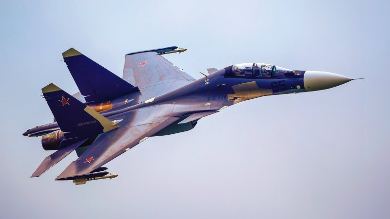 Макс Су-30см