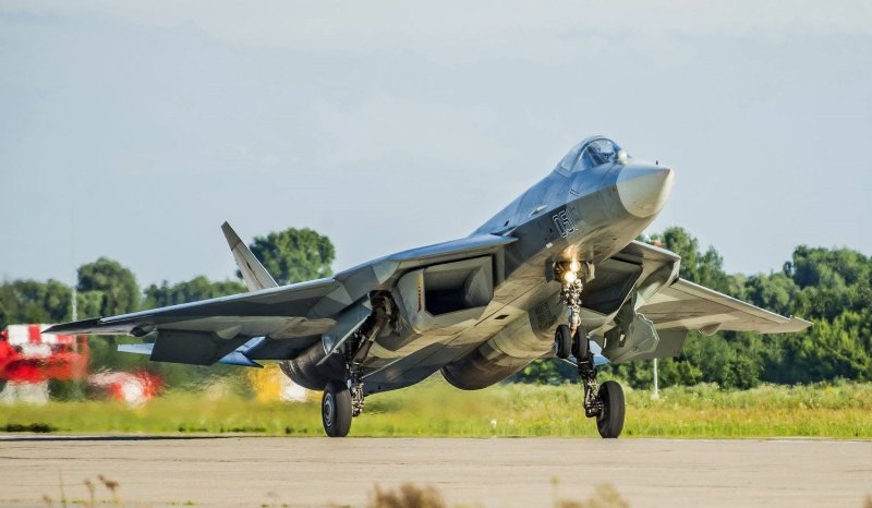 Самолёт истребитель Су 57