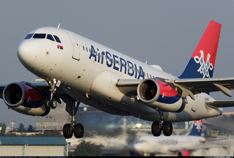 Air Serbia (Белград).