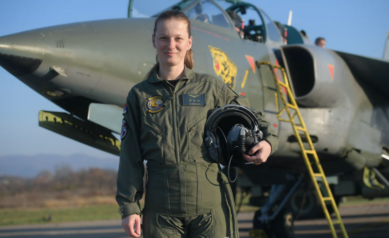 Пилот реактивного самолета / Jet Pilot