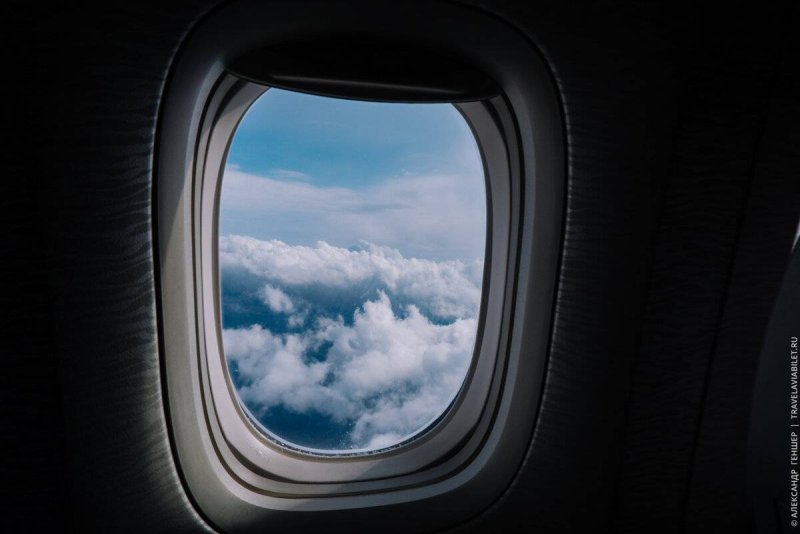 Салон Боинга 777 с иллюминаторами