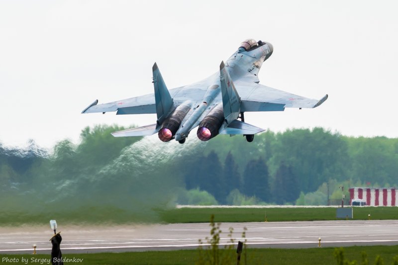 Су-30 взлет